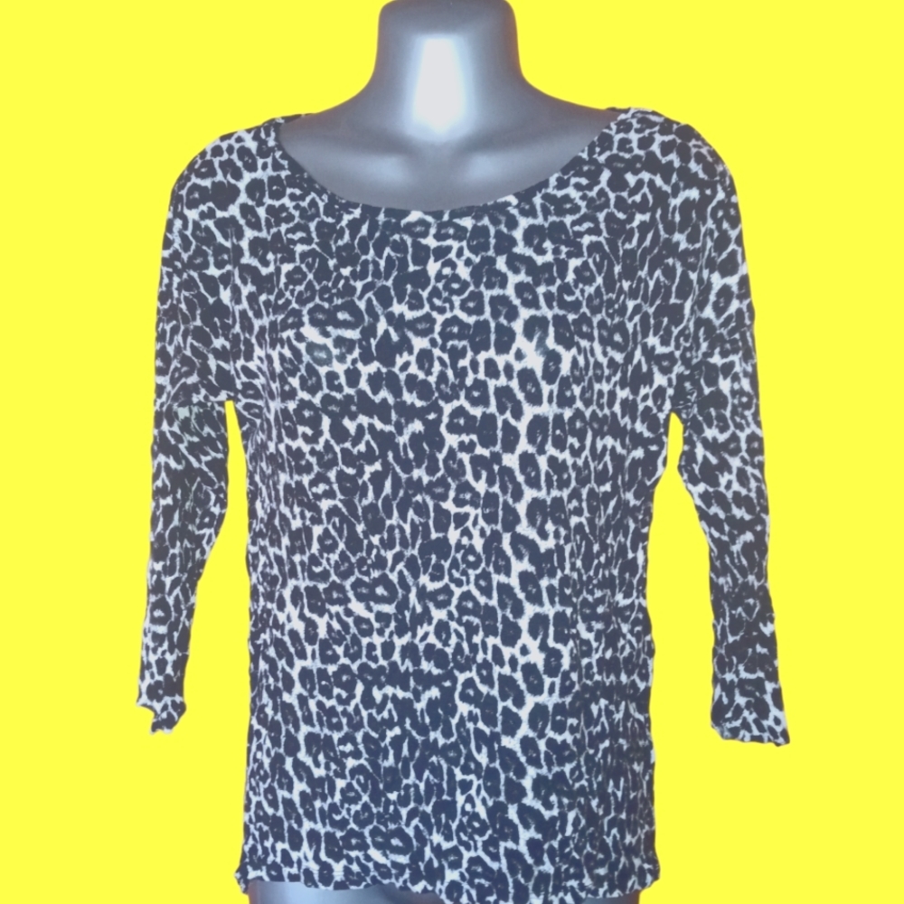 H&M/Divided Leopard Print 3/4 sleeve top, stretchy SMALL